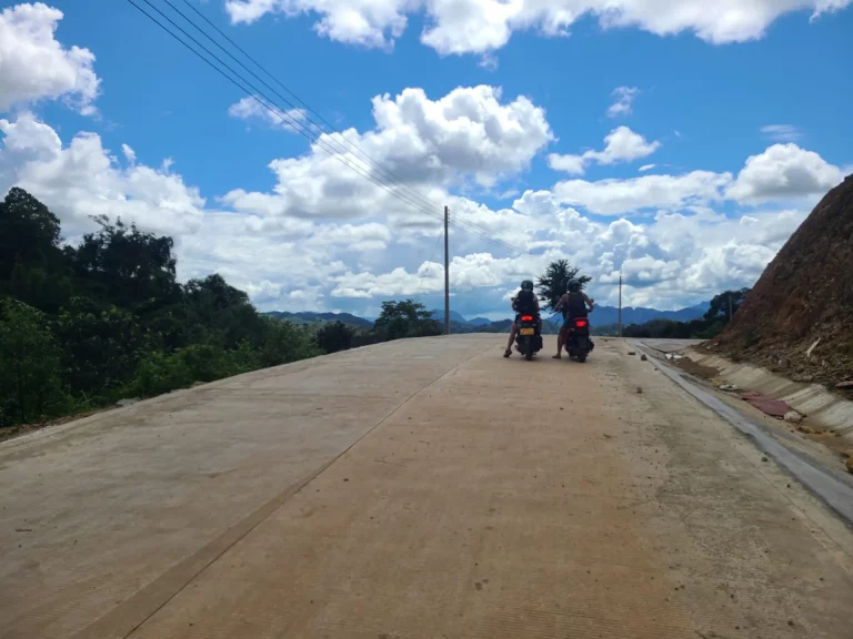 Laos Backpacking Tour - Vang Vieng Loop