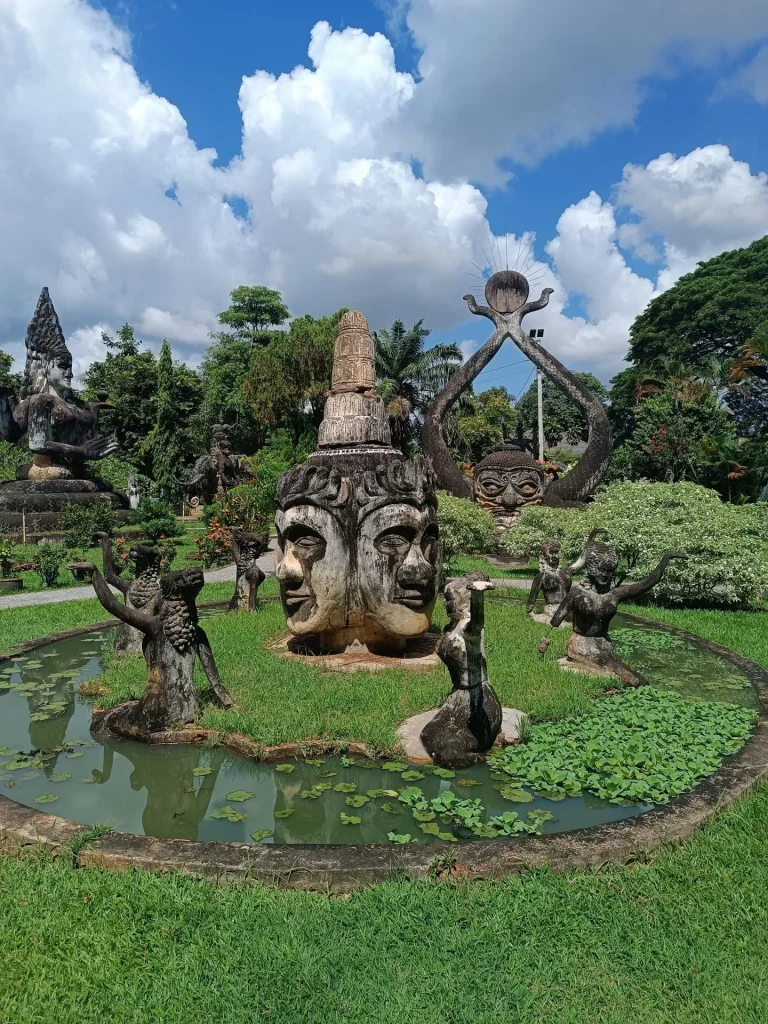Laos Backpacking Tour - Buddha Park 1