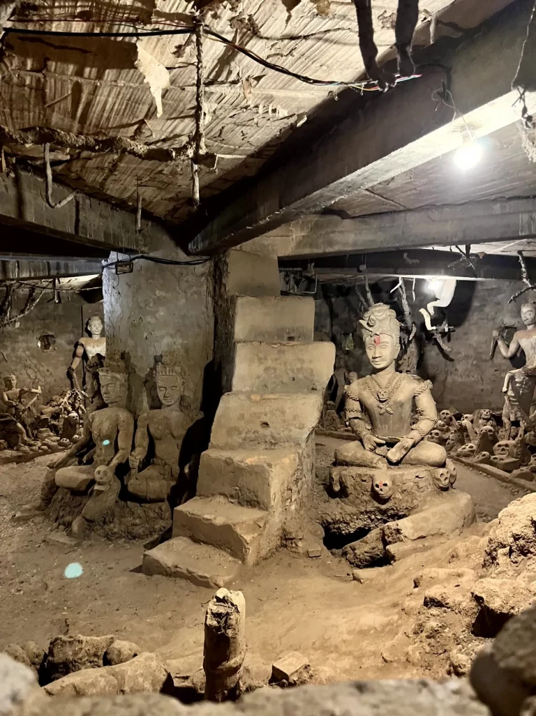Laos Backpacking Tour - Buddha Park 2