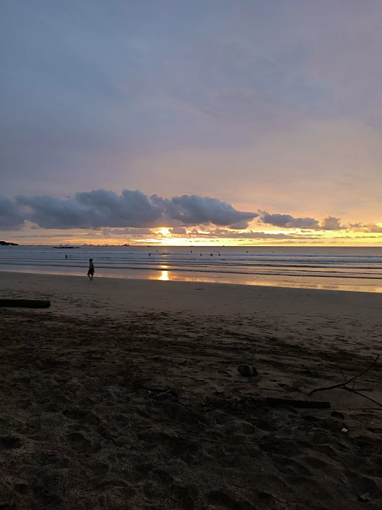 Costa Rica Mietwagenrundreise Tamarindo Beach Sonnenuntergang