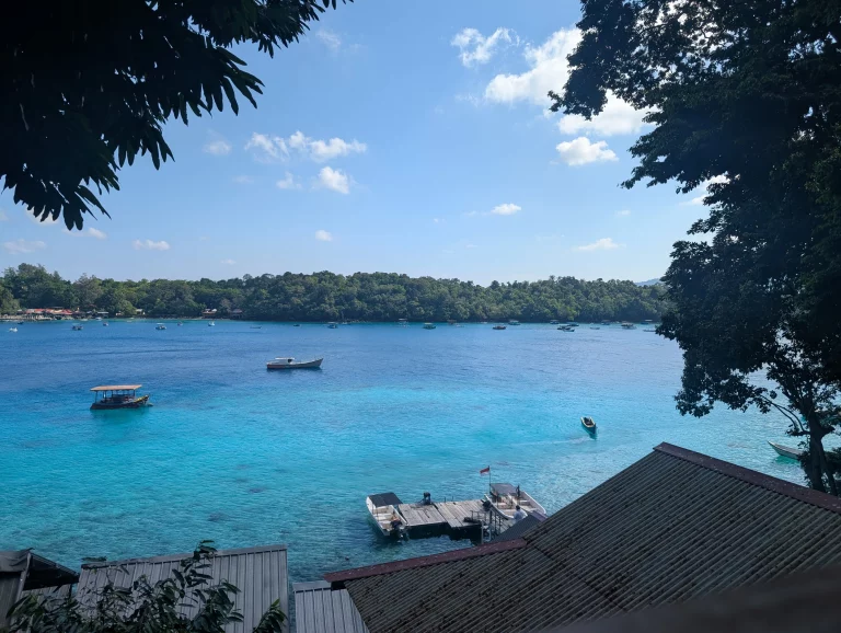 Pulau Weh Erfahrungen - Türkisblaues Wasser auf Pulau Weh