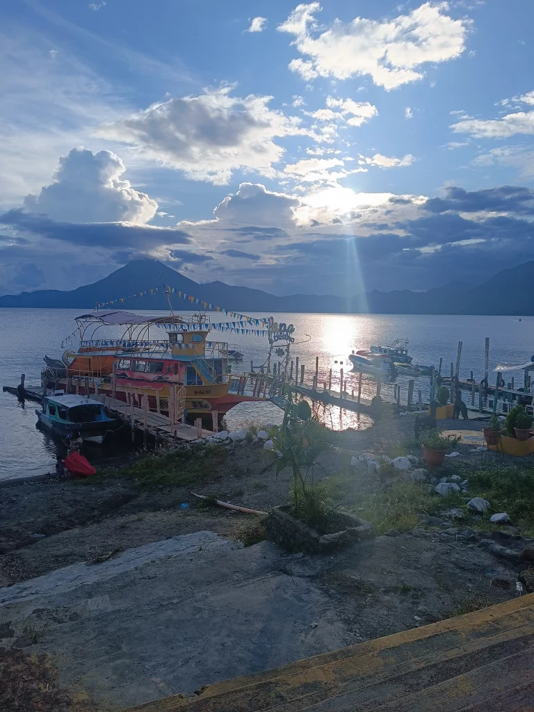 Guatemala Individualreise in 7 Tagen - Panajachel See