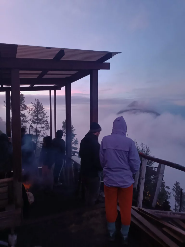 Acatenango Vulkan Wanderung - Fuego in der Morgendämmerung