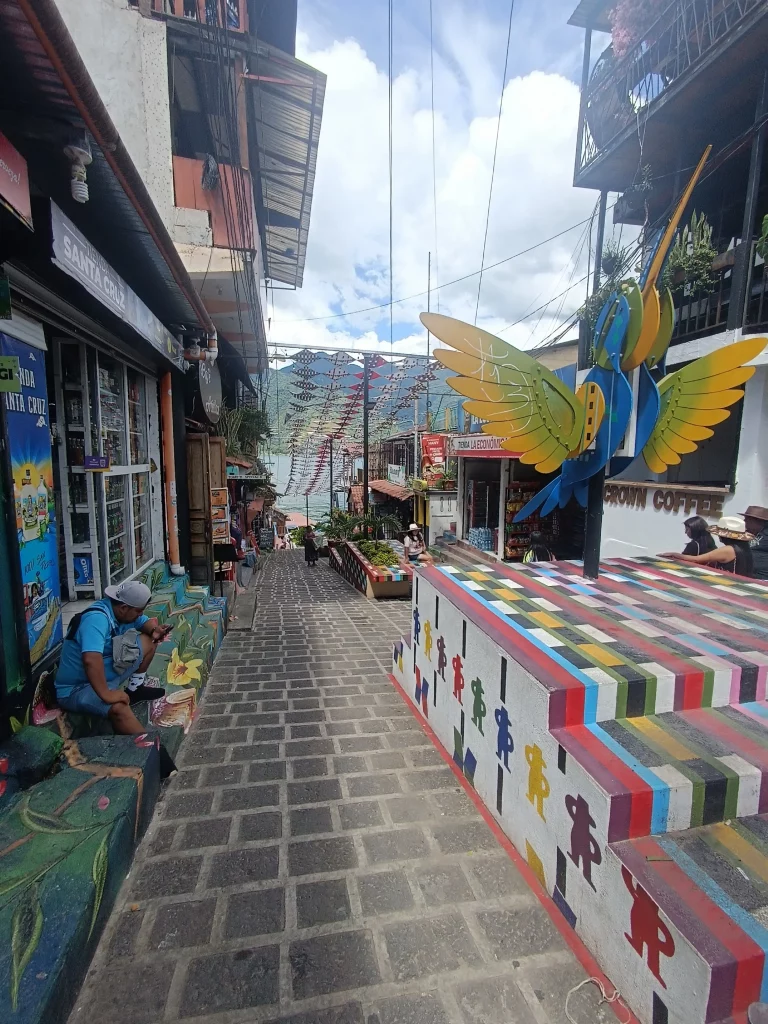 Guatemala Individualreise in 7 Tagen - Straße in San Pedro