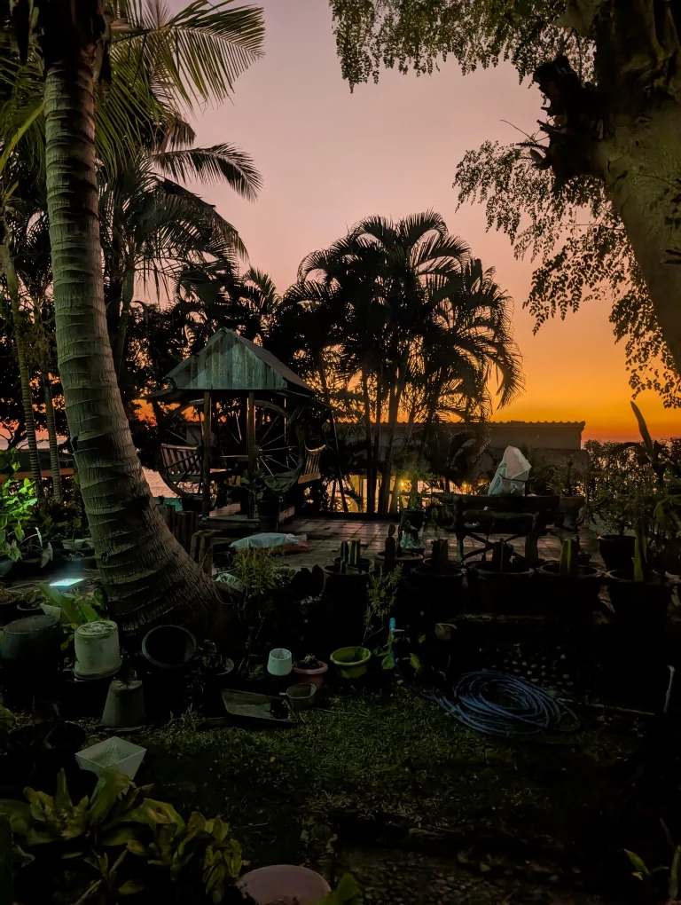 Koh Chang Hut Sonnenuntergang im Garten