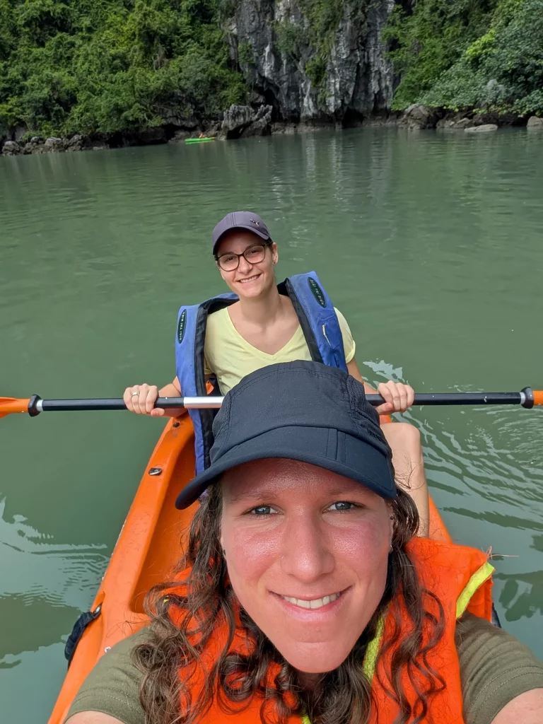 Ha Long Bucht Kajaking 2