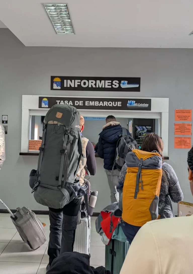 Bezahlung der Borading Fee am Busterminal von El Calafate