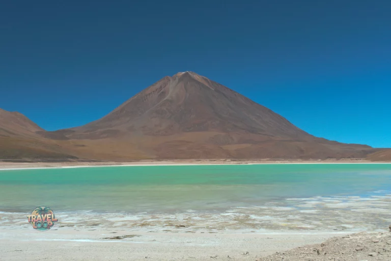 salar de uyuni laguna verde