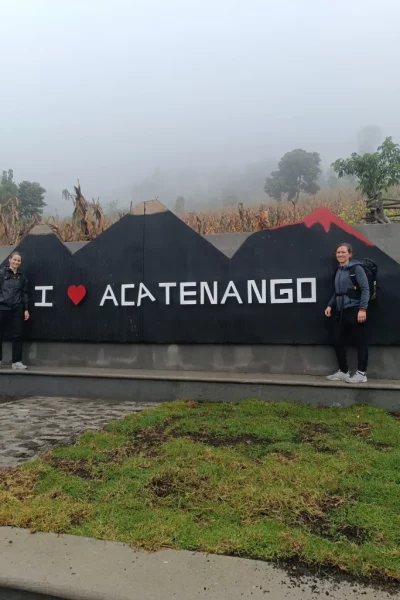 Acatenango Vulkan Wanderung - Acatenango Schild